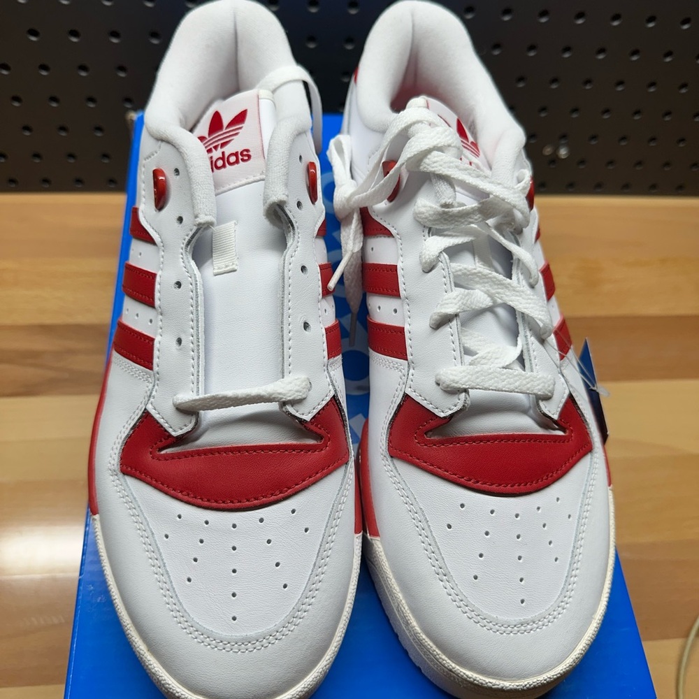Adidas Rivalry Low - Picture 2 of 2